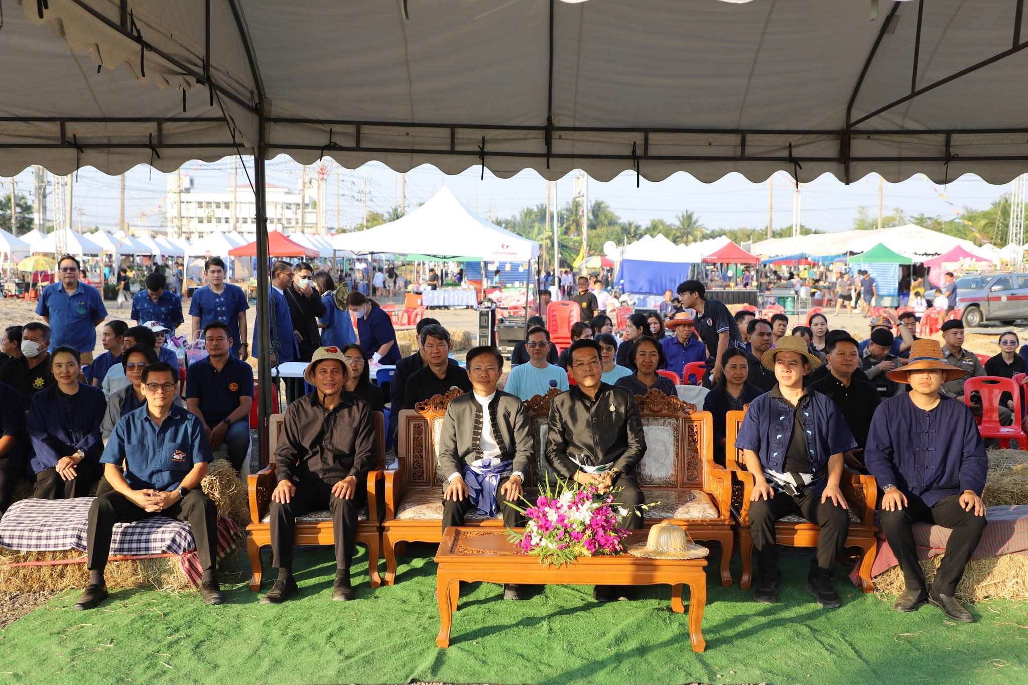 พช.สมุทรสาคร ร่วมงานคณะกรรมการพัฒนาสตรีอำเภอกระทุ่มแบน ส่งเสริมการมีส่วนร่วมของกลุ่มองค์กรสตรี สืบสานวันชาวนา ประจำปี 2569