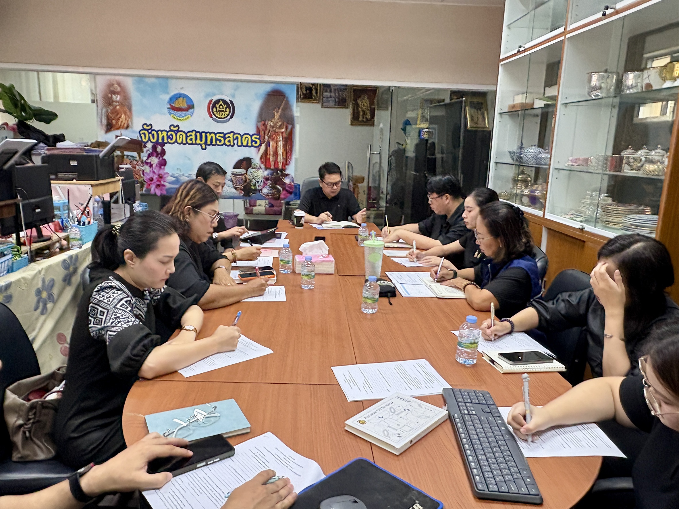  พช.สมุทรสาคร ประชุมผู้อำนวยการกลุ่มงาน พัฒนาการอำเภอ และนักวิชาการพัฒนาชุมชน เดือนตุลาคม 2569 